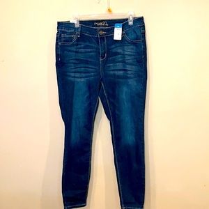 Rue21 Mid Rise Jegging